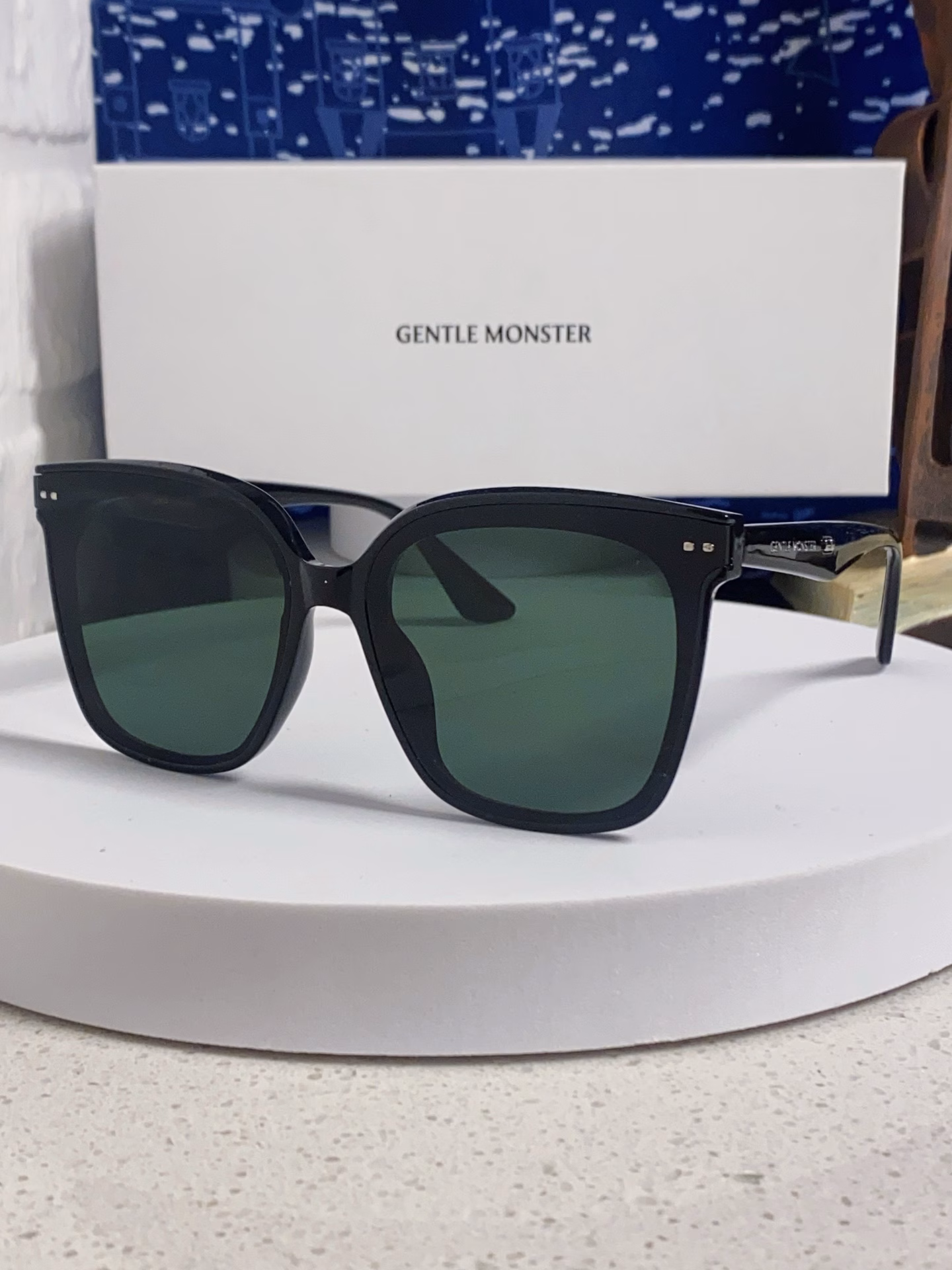 Gentle Moster (GM) 2025 new large frame men and women temperament polarized sunglasses big face slim anti-ultraviolet retro sunglasses driving mirror personality