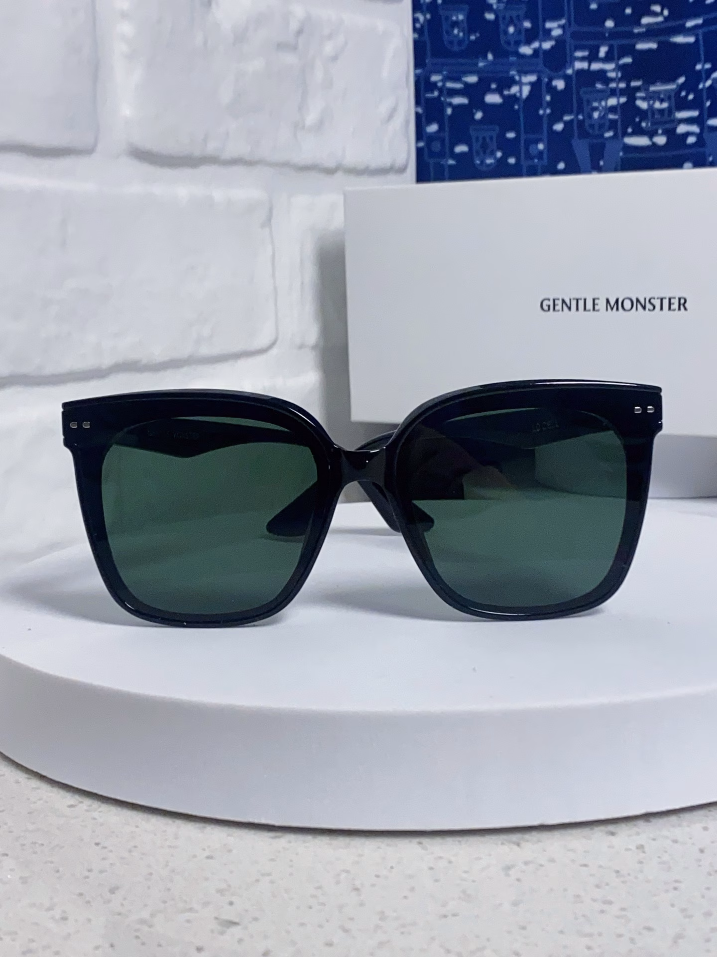 Gentle Moster (GM) 2025 new large frame men and women temperament polarized sunglasses big face slim anti-ultraviolet retro sunglasses driving mirror personality